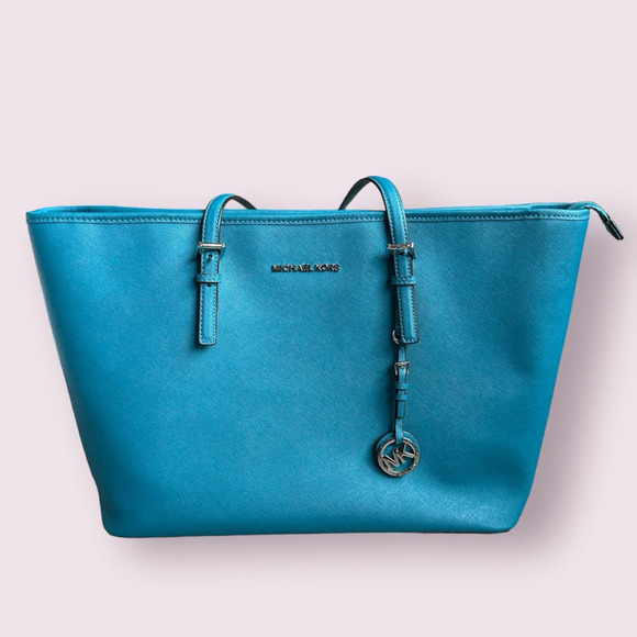 Michael Kors Handbags - Michael Kors Jet Set Travel Large Saffiano Leather Tote Bag